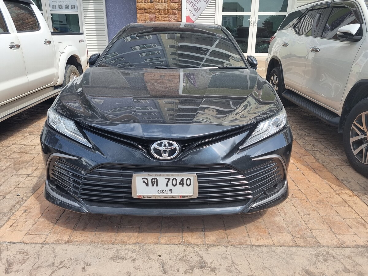 Toyota Camry 2022 — car rental in Pattaya, APARTEL