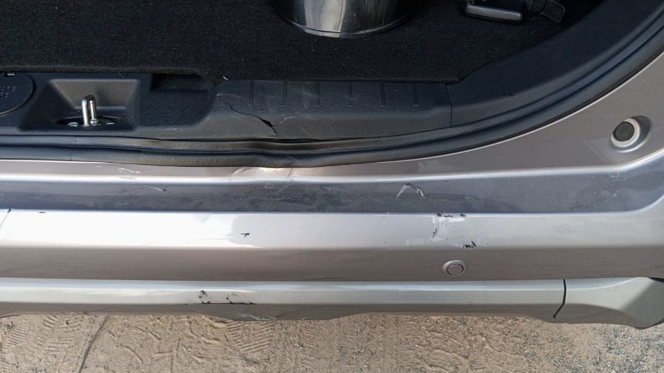 Toyota Veloz 2023 — car rental in Pattaya, APARTEL